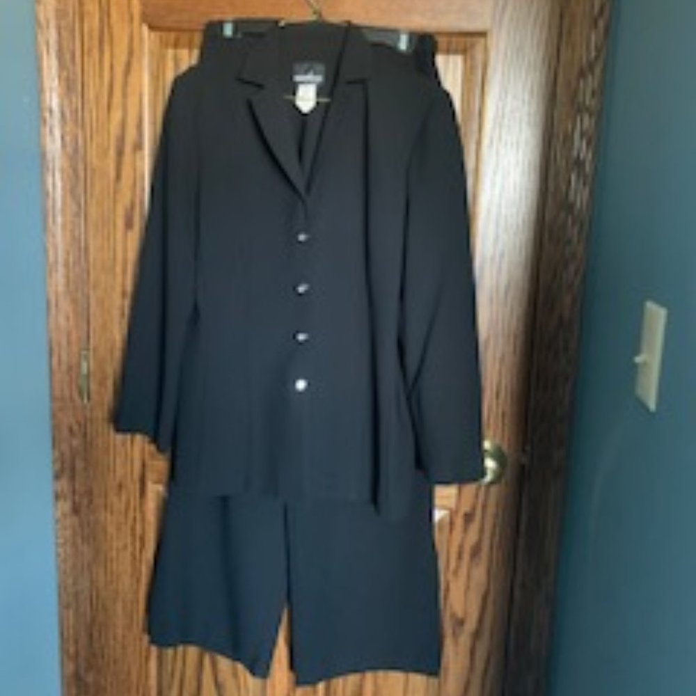 Petite 2 Piece Pant Suit